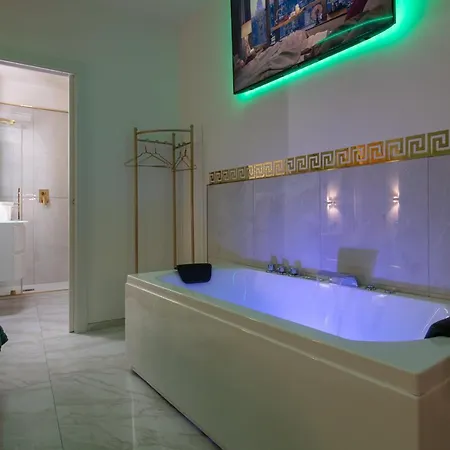 Διαμέρισμα Fashion Gold With Jacuzzi & Car Garage *