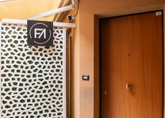 Fashion Gold With Jacuzzi & Car Garage * Bologna