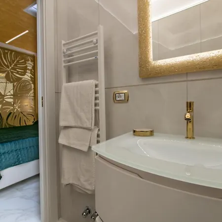 Fashion Gold With Jacuzzi & Car Garage アパート *