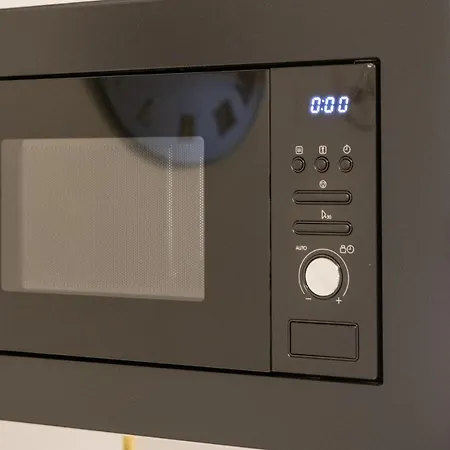 Fashion Gold With Jacuzzi & Car Garage *