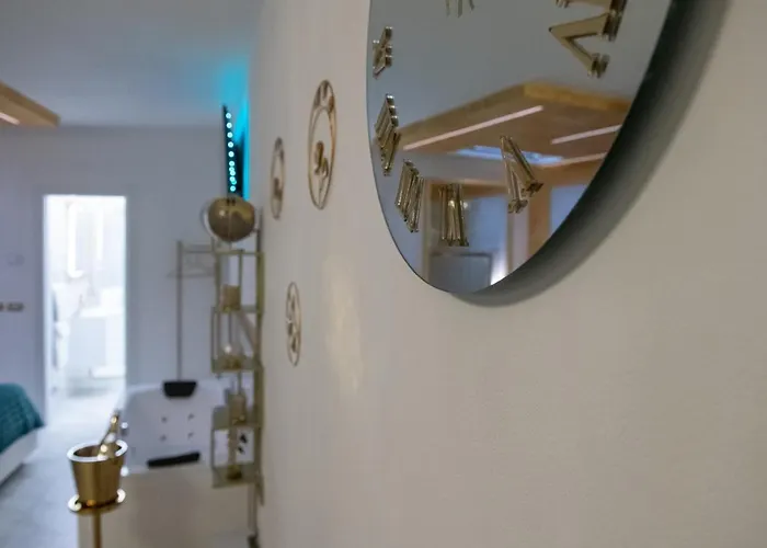 Fashion Gold With Jacuzzi & Car Garage Apartamento *