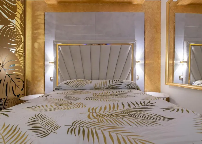 Apartamento Fashion Gold With Jacuzzi & Car Garage