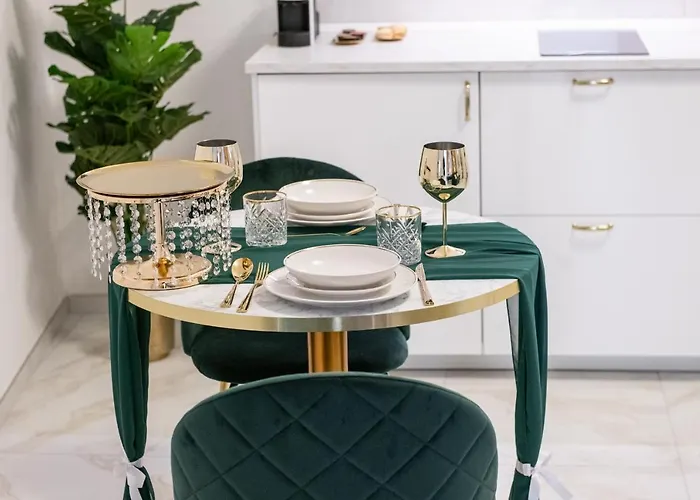 Apartment Fashion Gold With Jacuzzi & Car Garage Bologna