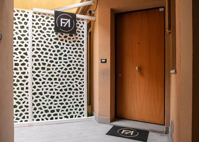 Apartment Fashion Gold With Jacuzzi & Car Garage