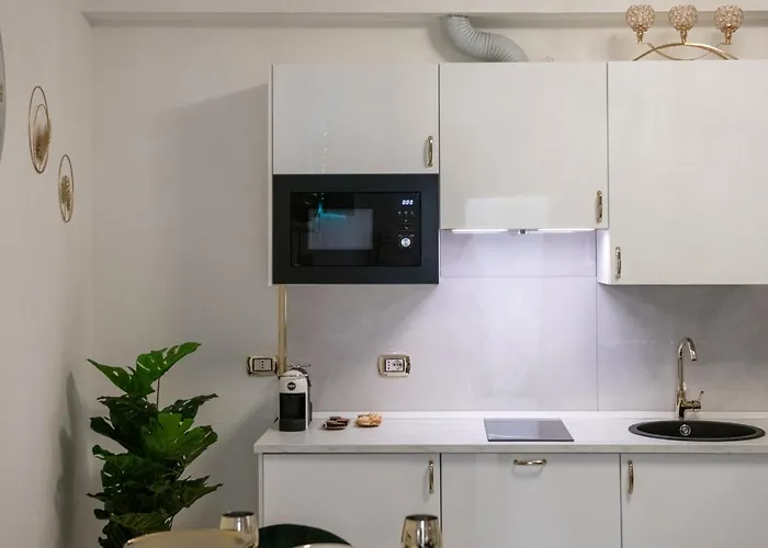 Appartement Fashion Gold With Jacuzzi & Car Garage *