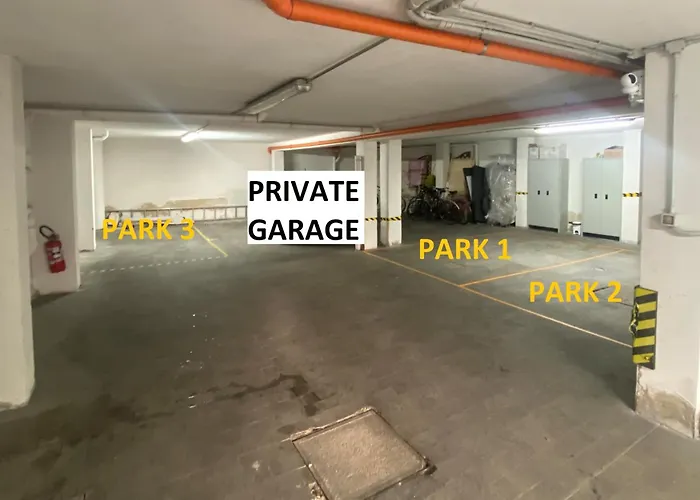 Fashion Gold With Jacuzzi & Car Garage Apartamento